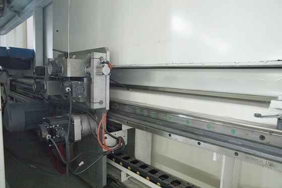 CNC PU ফোম স্পঞ্জ কাটার মেশিন 380V উল্লম্ব ঘূর্ণায়মান কনট্যুর