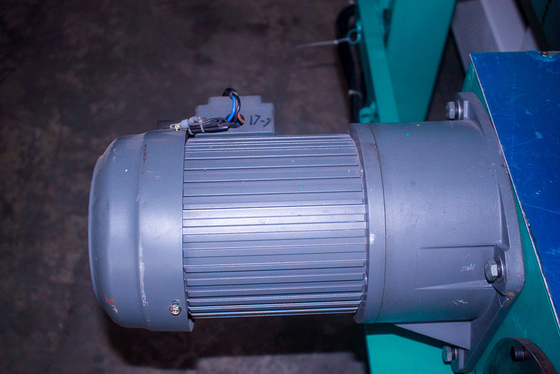 শীটে 1.74kw 1200mm উচ্চতা PU ফোম কাটার মেশিন উল্লম্ব সিই