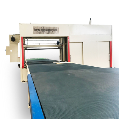 DT উল্লম্ব Cnc ঘূর্ণায়মান কনট্যুর কাটিয়া মেশিন PU অনমনীয় ফেনা সঙ্গে CE