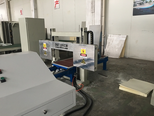 পীর ইভা ফোমের জন্য Cnc ফাস্ট ওয়্যার অনুভূমিক ফেনা কাটার মেশিন